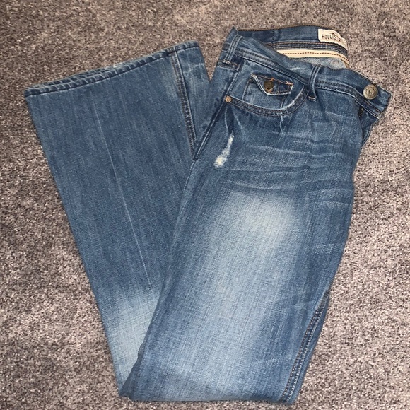 Hollister Jeans - Picture 2 of 2